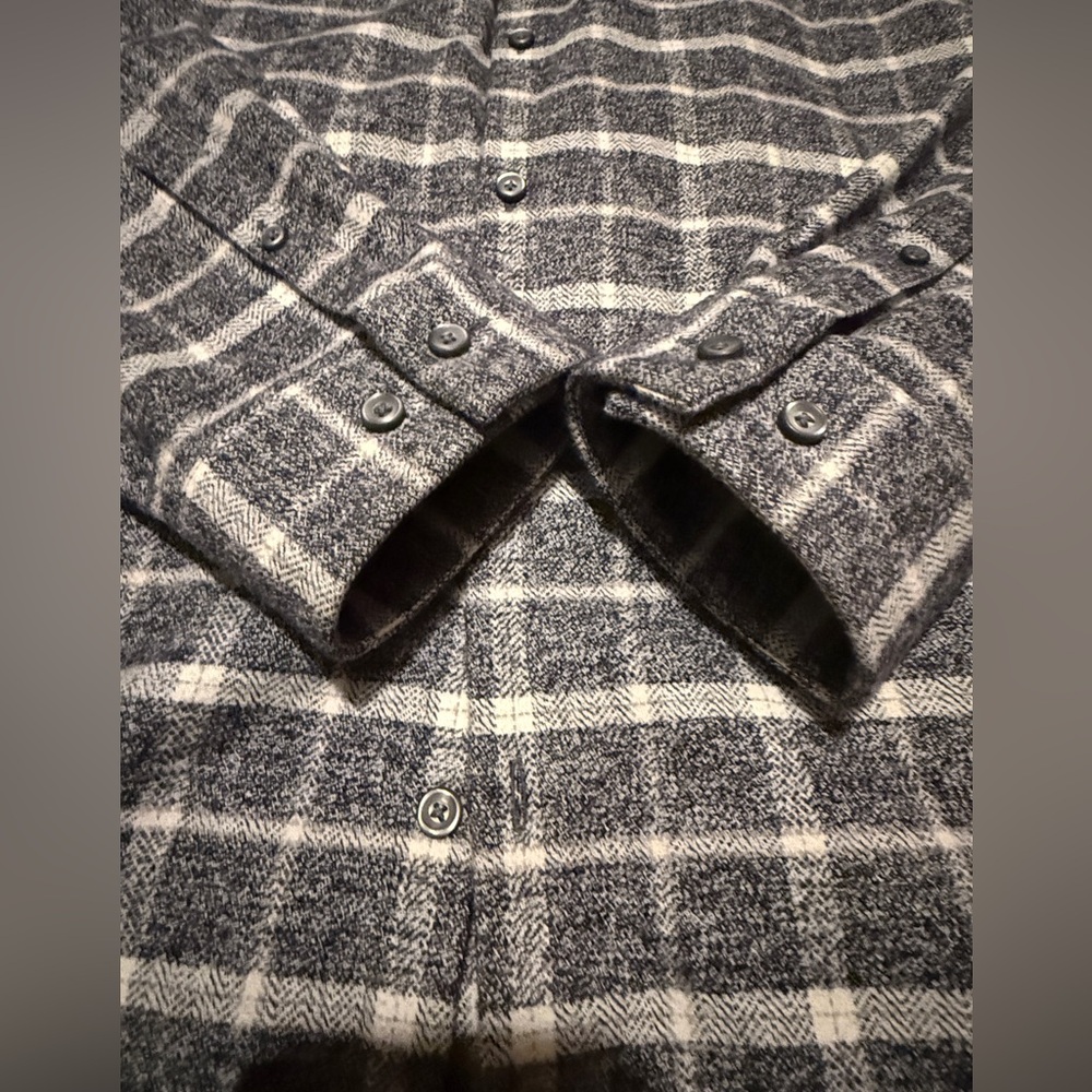 Calibrate Men’s Modern Flannel- Slim Fit Lg
